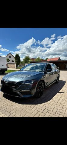 Skoda Octavia Kombi RS 2.0 TSI 180kW (245ps)