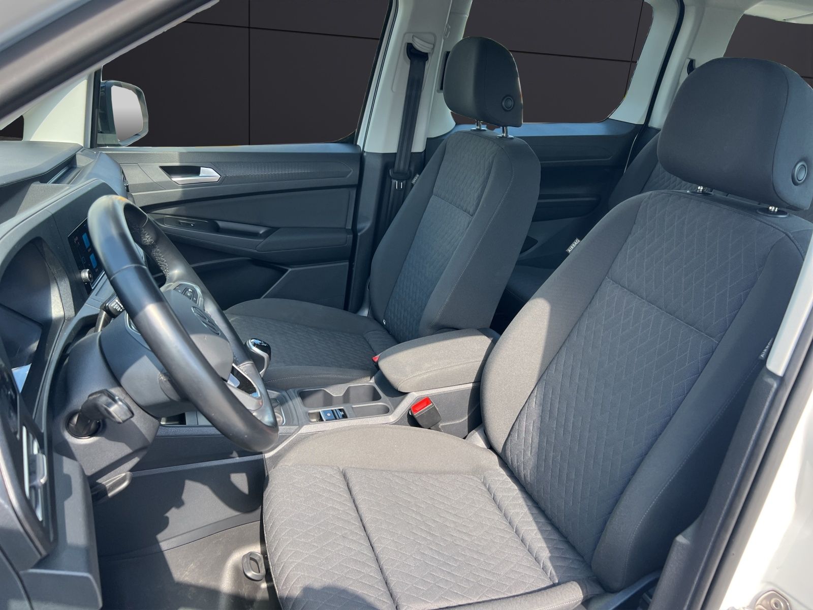 Fahrzeugabbildung Volkswagen Caddy TDI Life Maxi LED SHZ PDC DAB+ WeConnect K