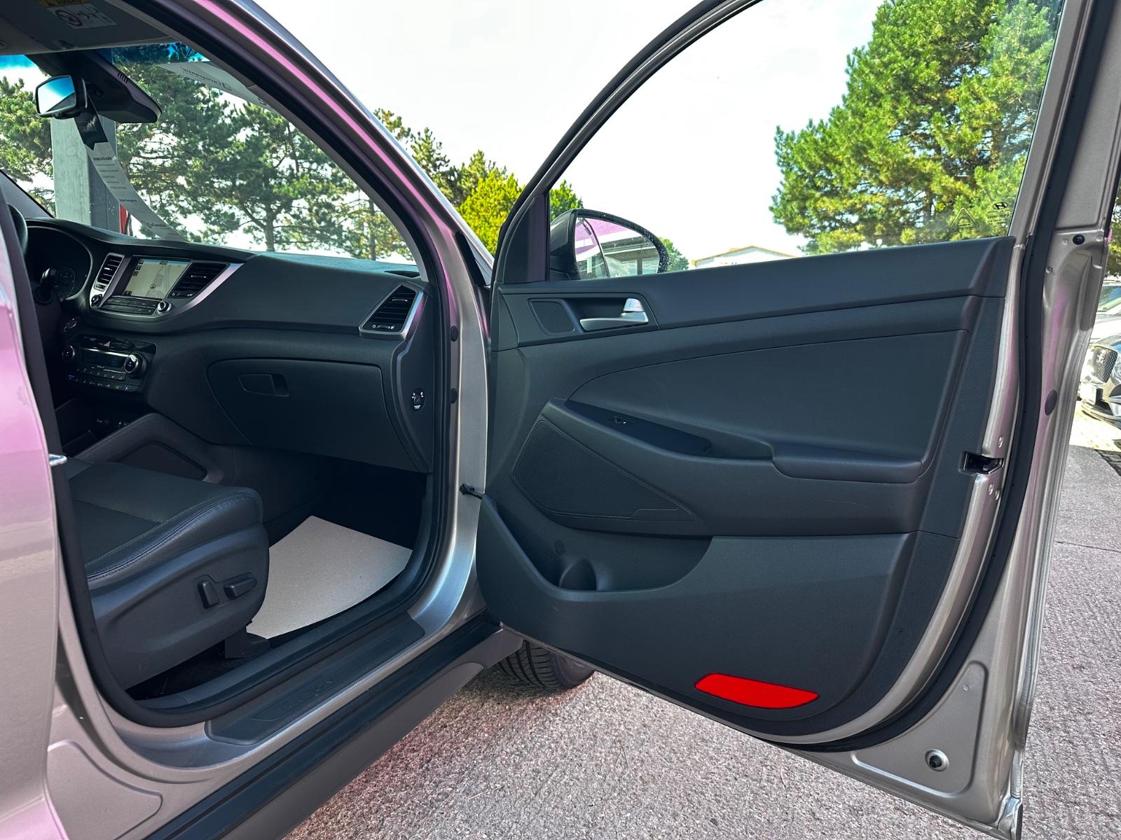Hyundai Tucson Premium 4WD "LEDER"NAVI"SHZ"LHZ"DAB"