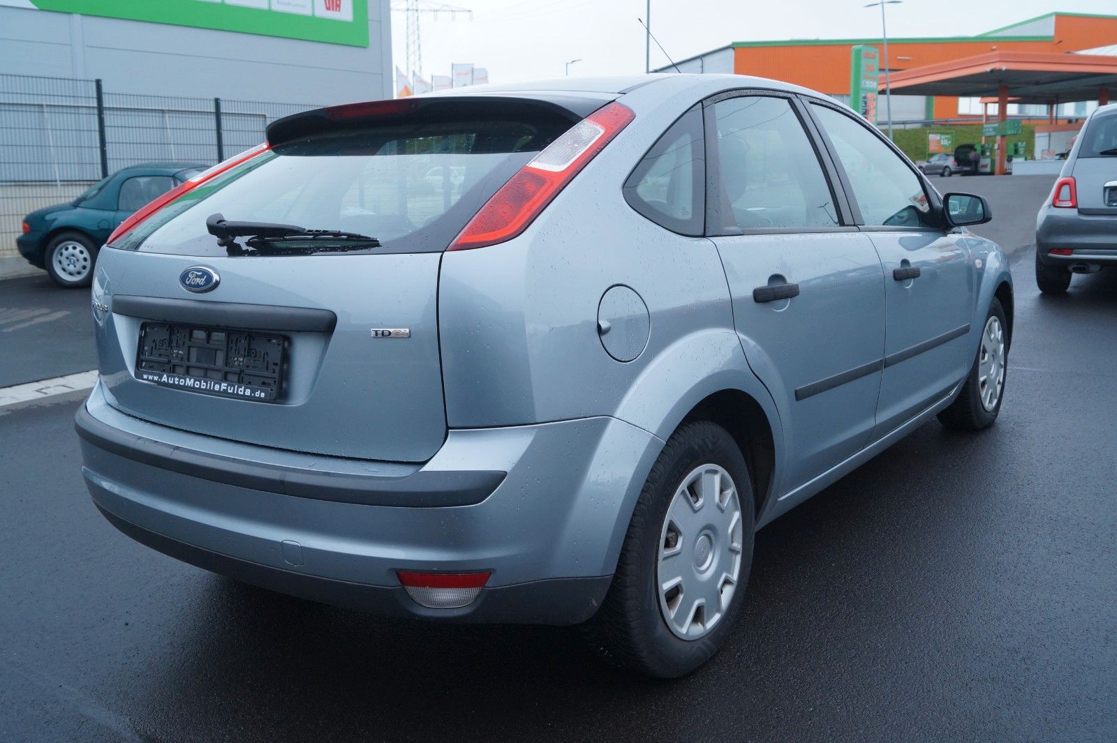 Fahrzeugabbildung Ford Focus Lim. Trend