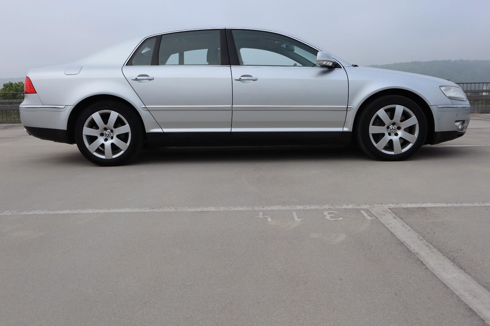 Volkswagen Phaeton 4.2 V8 4MOTION Tiptronic 5-Sitzer