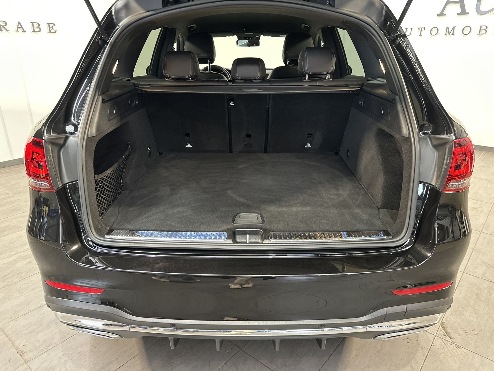 Fahrzeugabbildung Mercedes-Benz GLC 220d 4Matic AMG-Line NAV+LED+SZANDHEIZUNG+PP