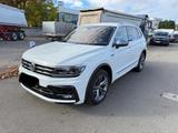 Volkswagen Tiguan Allspace R-Line 4Motion*LED*VIRTUAL*NAVI* - VW Tiguan Allspace Gebrauchtwagen in Stuttgart