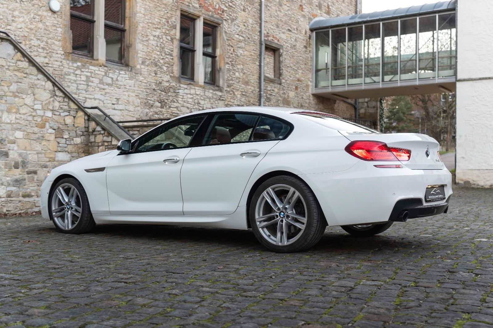 Fahrzeugabbildung BMW 640i GC M-SPORTPAKET HUD H&K LED KAM ALC TOTW