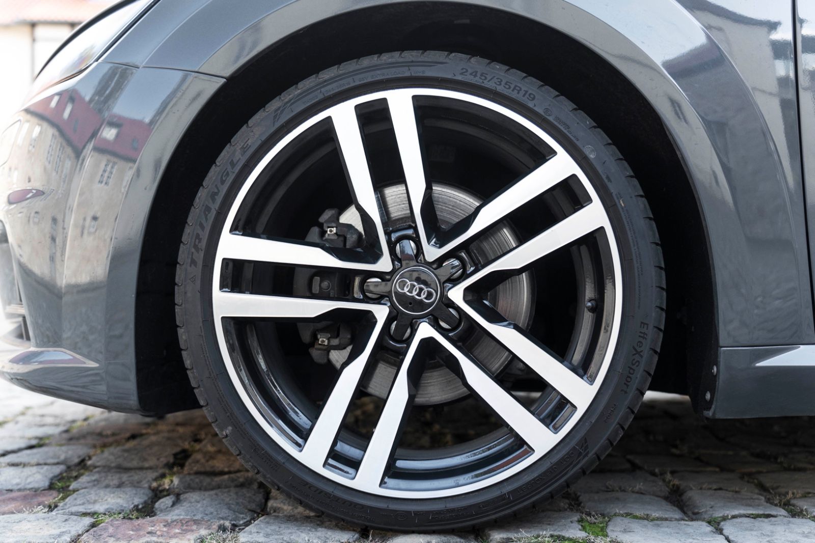 Fahrzeugabbildung Audi TT Coupe 2.0TFSI S-Tronic KAM B&O LED QUATTRO