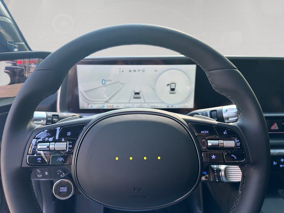 Fahrzeugabbildung Hyundai IONIQ 6 77,4kWh AWD UNIQ digitale Außenspiegel 2
