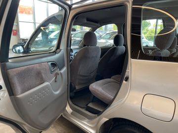 Toyota Yaris 1.3 linea sol *Klima*TÜV0826*AHK*
