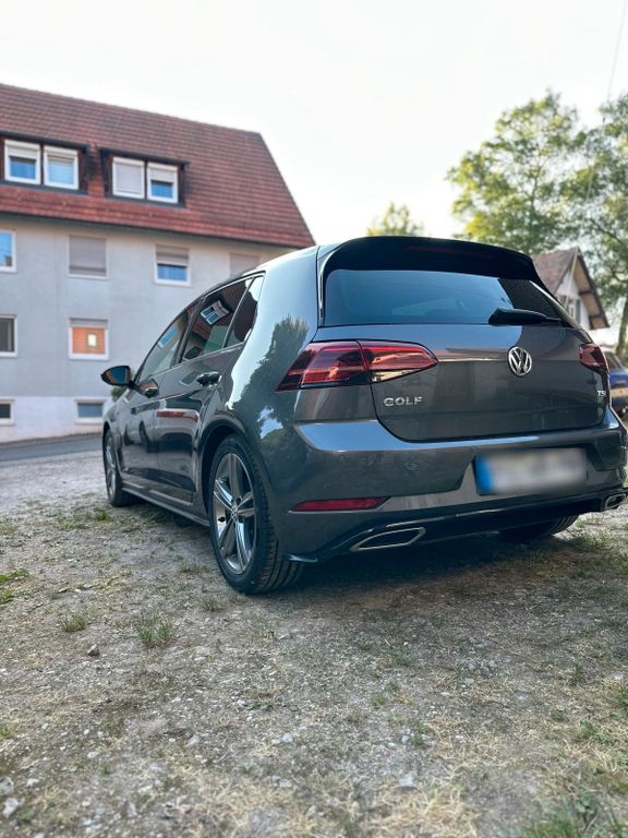 Image of Volkswagen Golf