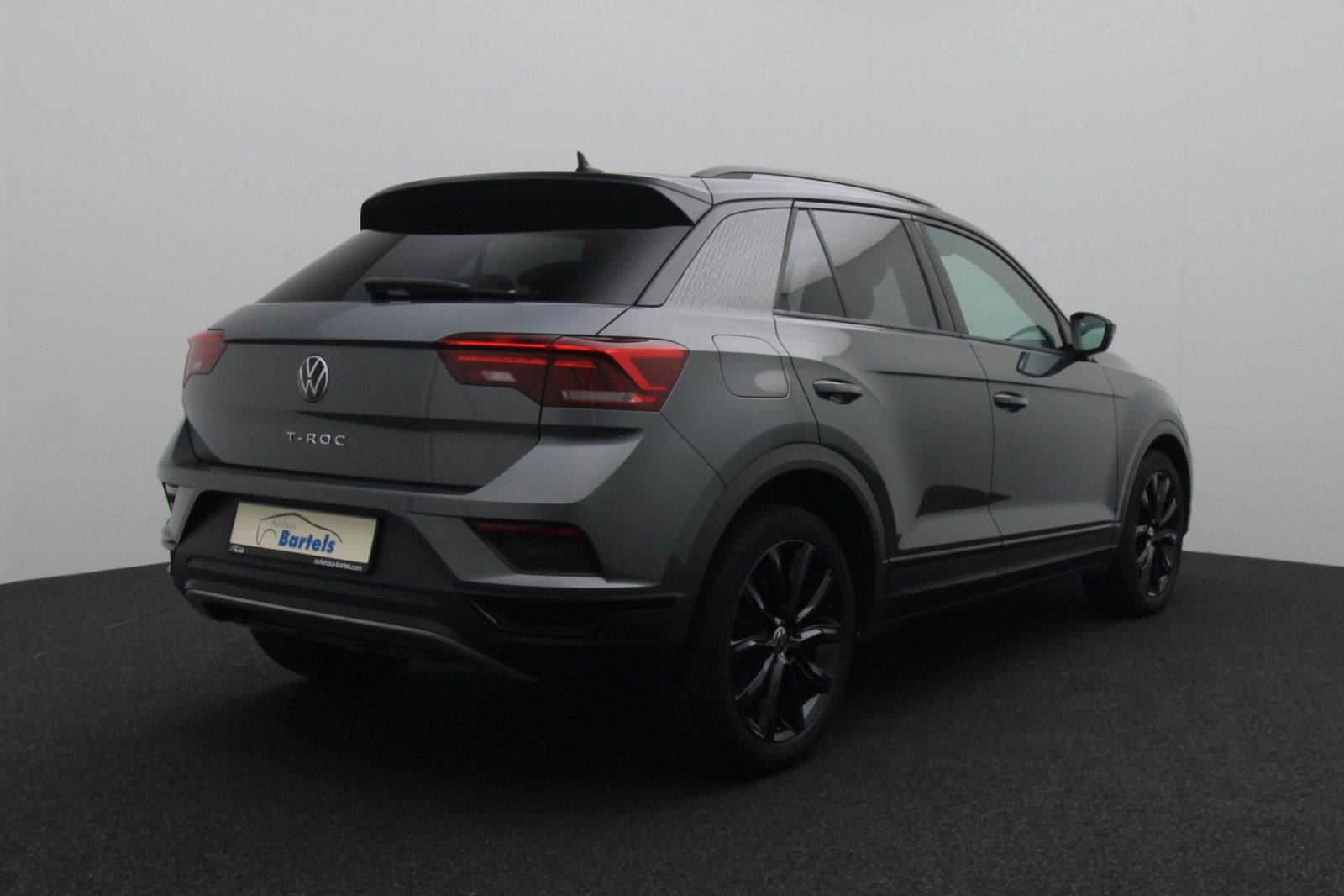 Fahrzeugabbildung Volkswagen T-Roc Sport Kamera LED Black Style Paket "beats"