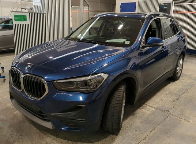 BMW X1 xDRIVE 25 E LED NAVI SPORTS PANOD HEAD-UP CAM