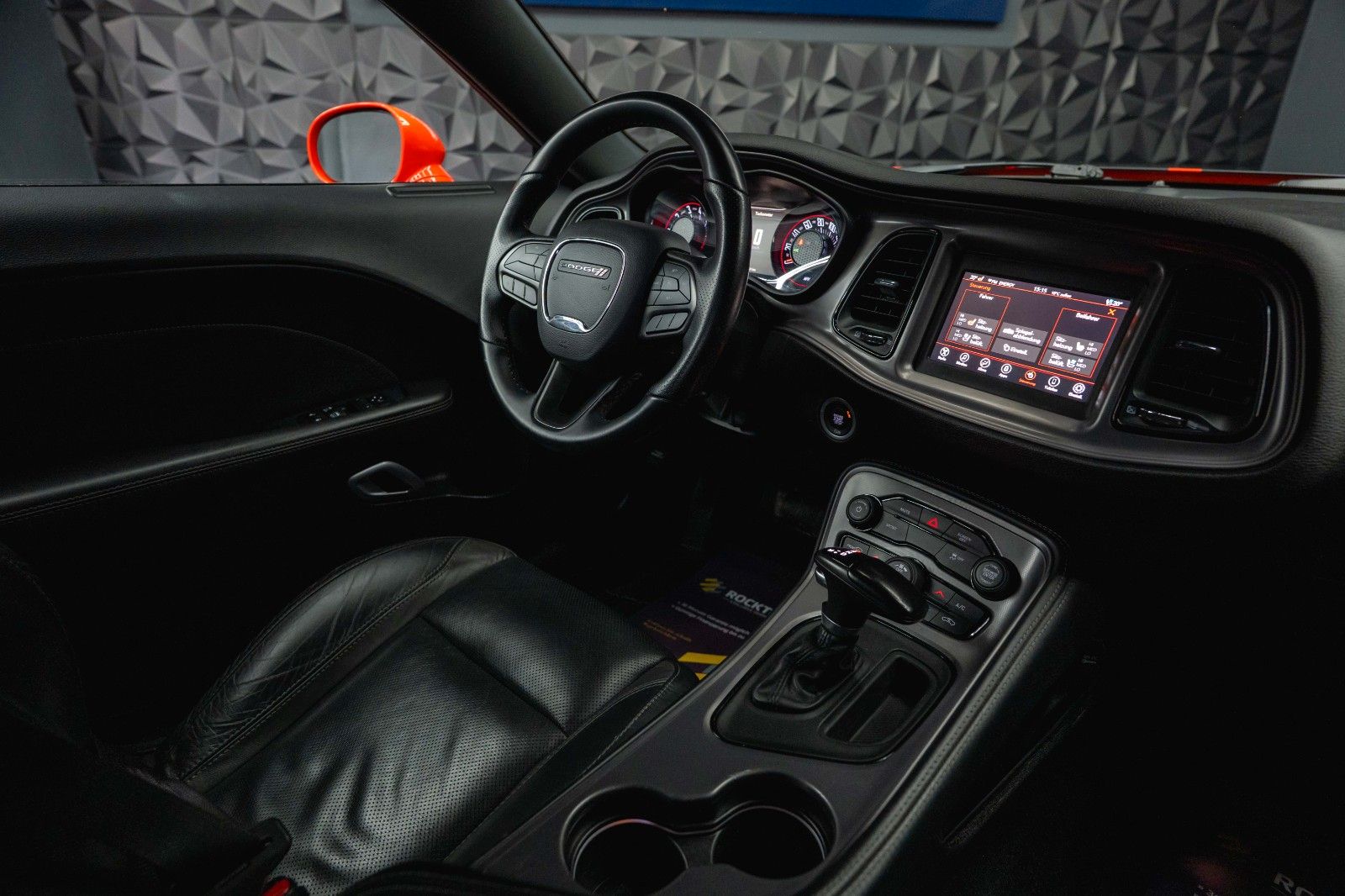 Fahrzeugabbildung Dodge Challenger 3.6 V6 GT SRT Styling *LED*1.Hand*19%