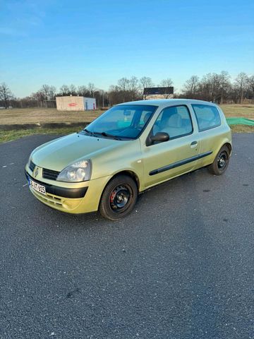 Renault Clio 2 1,2l 8v 58 PS