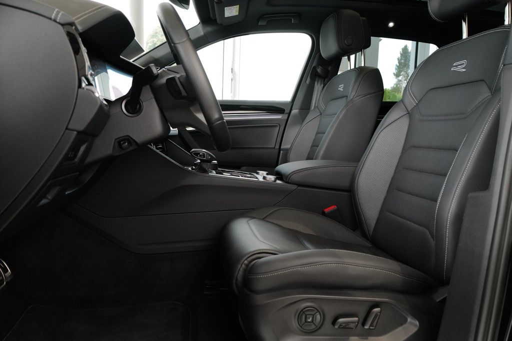 Volkswagen Touareg 3.0TDI R-Line BlackStyle Pano 360° Dynau foto 4