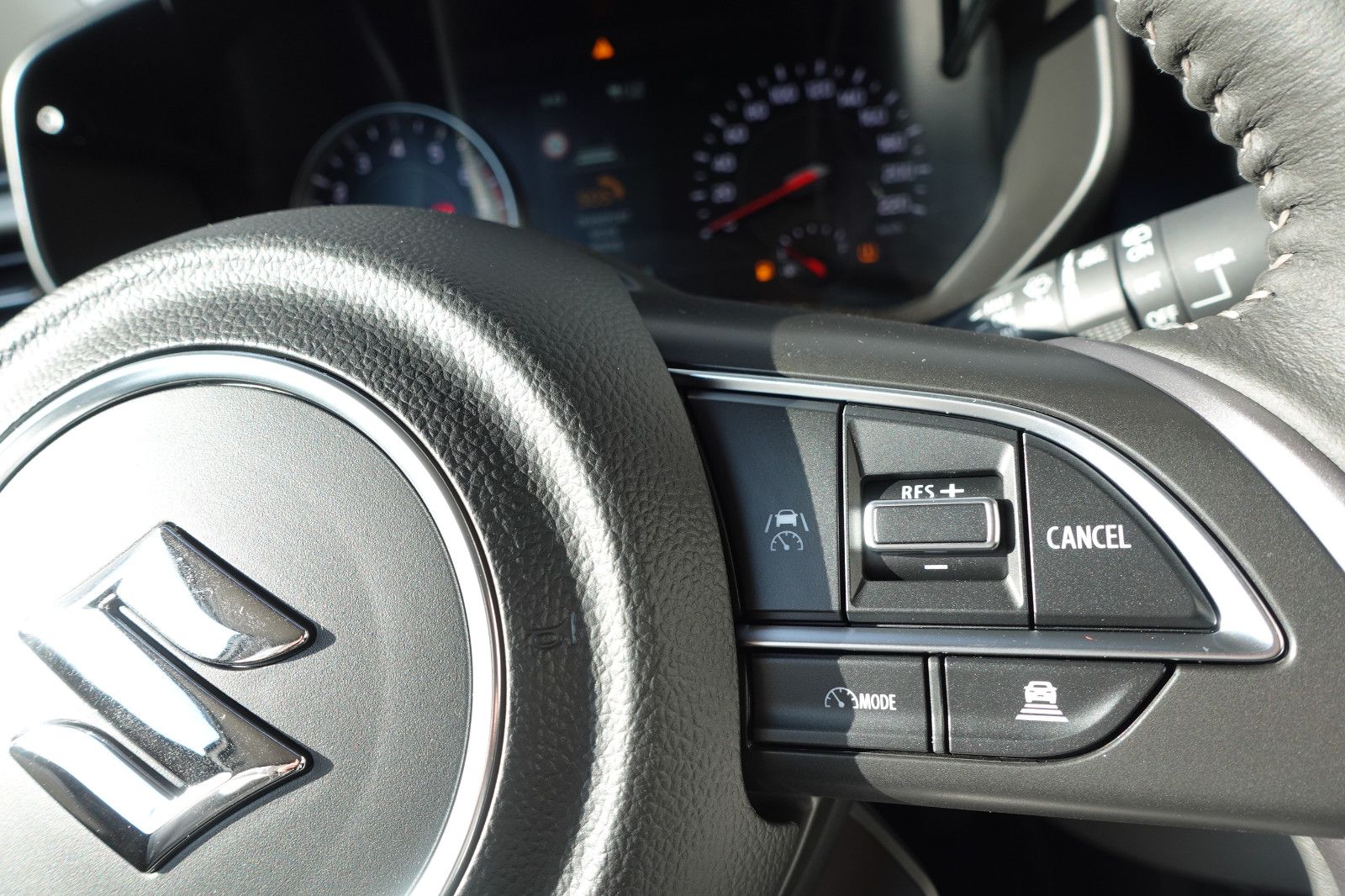 Fahrzeugabbildung Suzuki Swift Comfort+ 1.2 MildHybrid,Navi,Kamera,Sitzhz