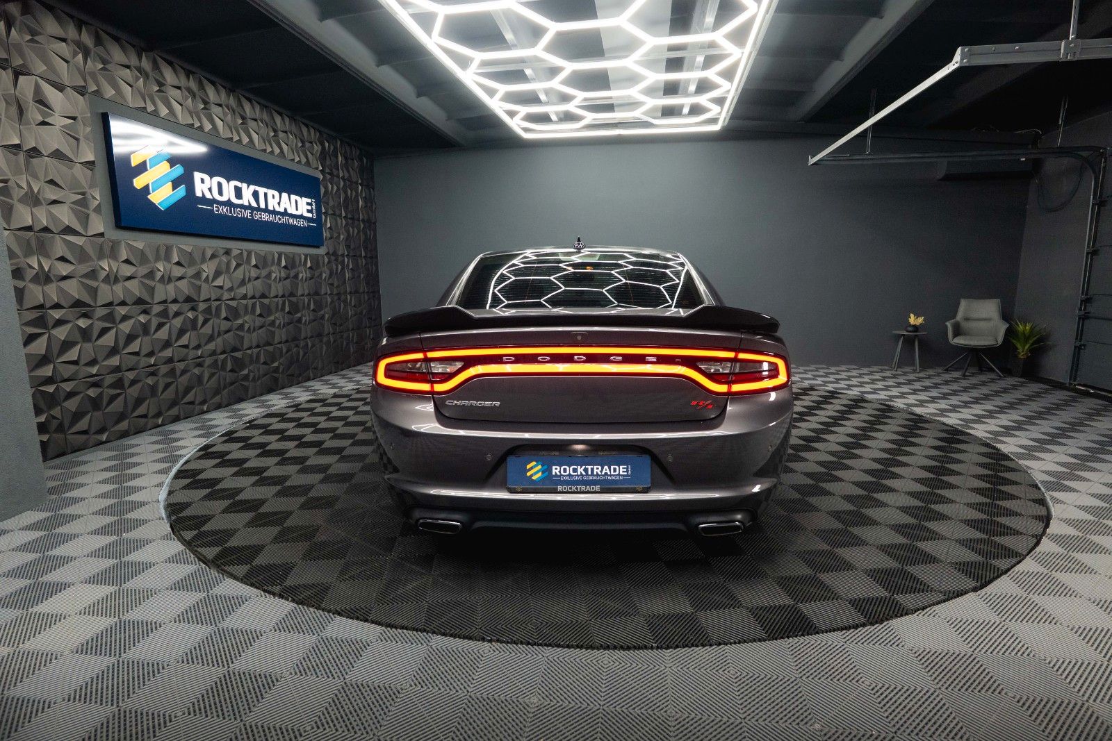 Fahrzeugabbildung Dodge Charger 5.7 V8 HEMI R/T+ Full Options *ACC*LED*