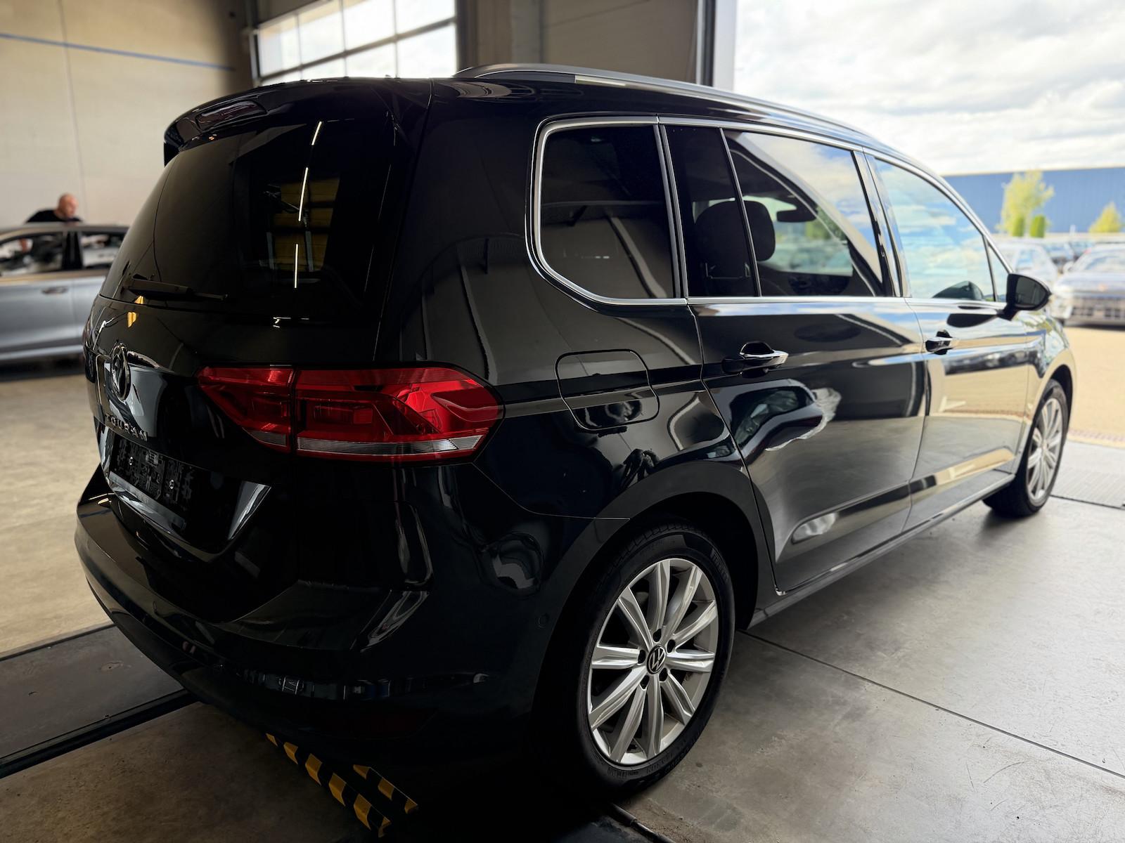 Volkswagen Touran 1,5TSI DSG Highline LED 7 Sitze NAVI AHK, миниатюра 5
