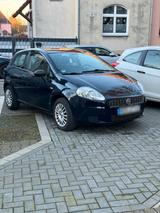 Fiat Grande Punto TÜV NEU 06/27 - gebrauchte Fiat Grande Punto aus dem Jahr 2010