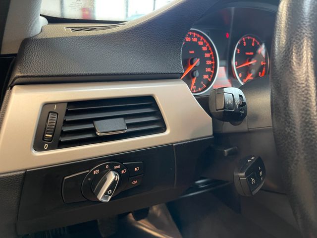 BMW 318i  Touring *NAVI*KLIMA*TEMPOMAT*>SZHZ*