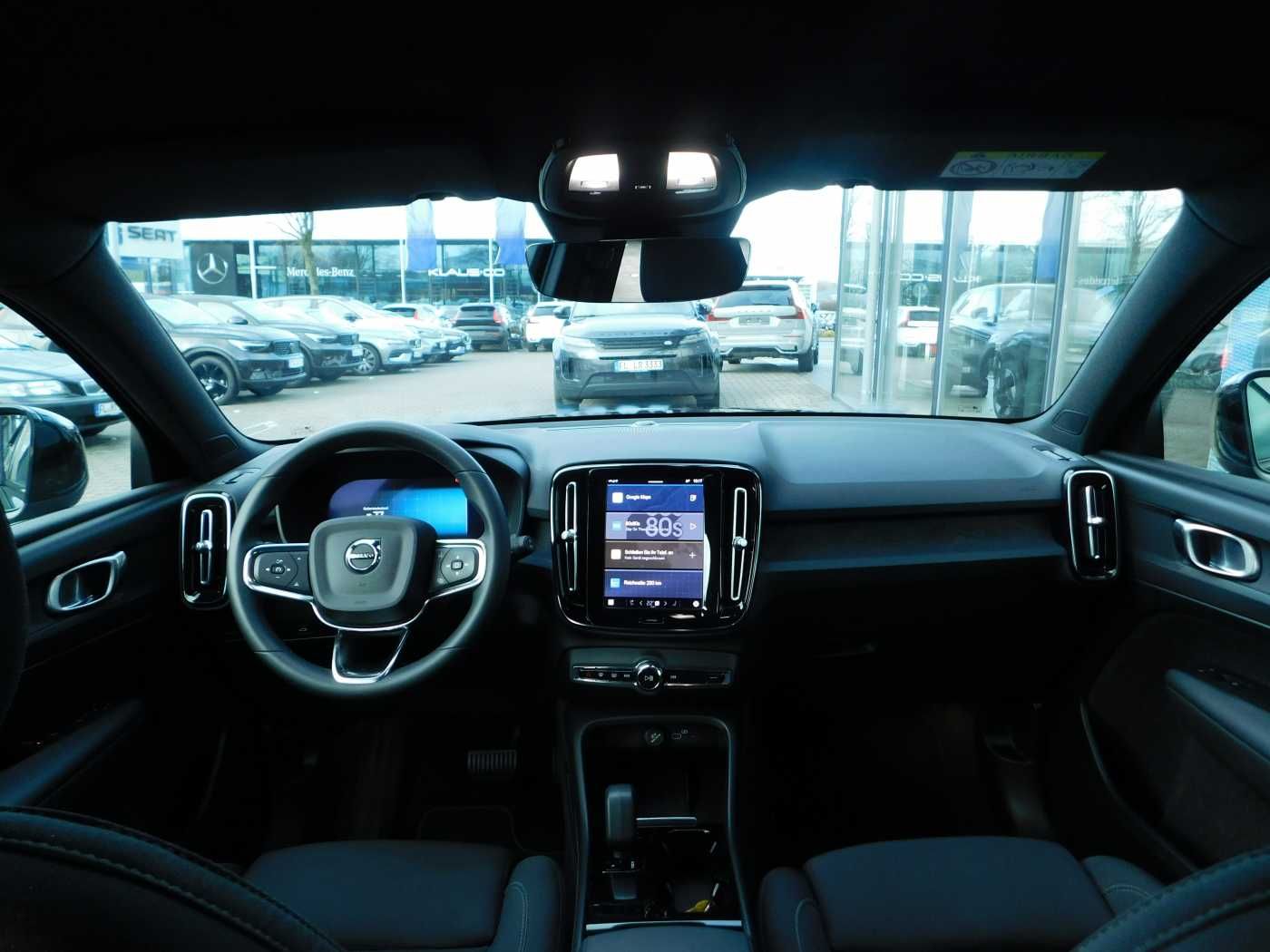 Fahrzeugabbildung Volvo XC40 Pure Electric Recharge 69 kWh Single Motor