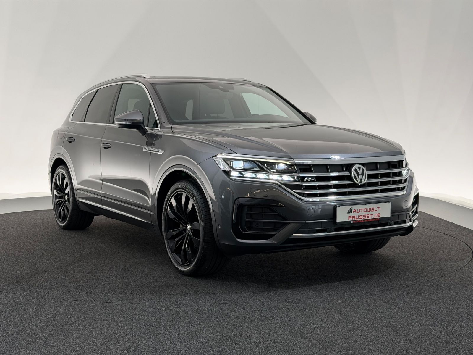 Gebrauchtwagen Volkswagen Touareg Touareg 3.0 4Mo.*ELEGANCE*R LINE-MATRIX-PANO-AHK in Horb am Neckar