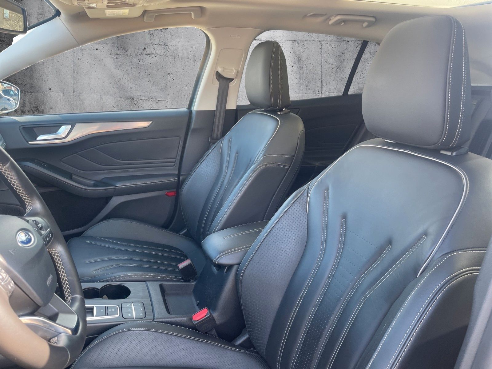 Fahrzeugabbildung Ford Focus Turnier Active Vignale