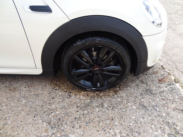 Fahrzeugabbildung MINI ONE Mini. One/JWC/Kam/Navi/Leder/