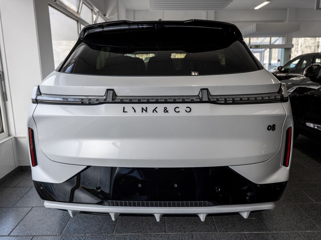 Lynk & Co 08