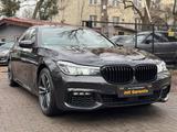 BMW 740e M-Paket Kamera S.Dach HUD Soft Keyless LED - mit Hybrid-Antrieb: Schiebedach