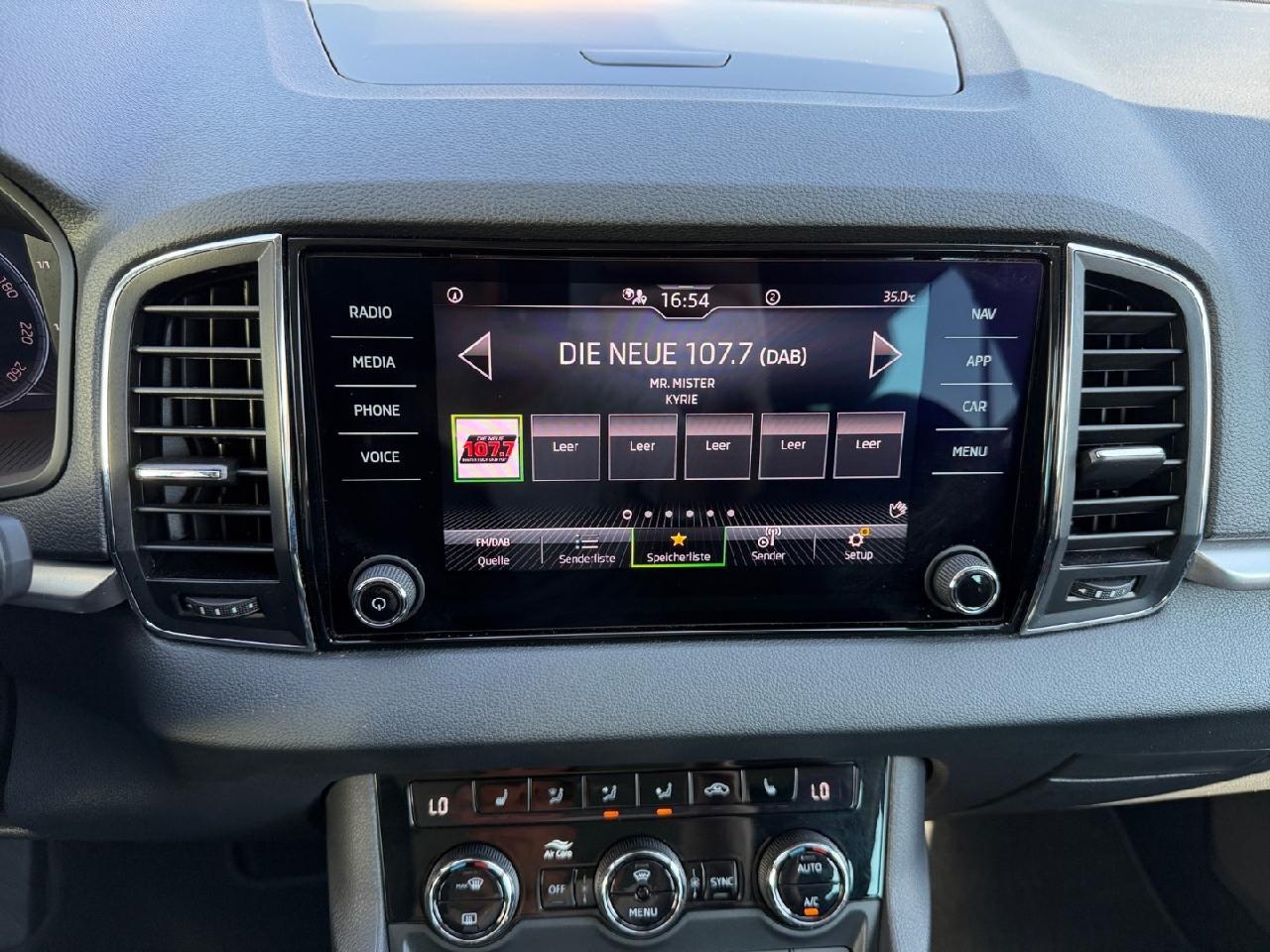 Skoda Karoq Selection DSG *Navi,ACC,RFK,LHZ*, миниатюра 9