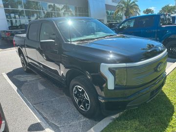 Ford F 150 Lightning SXT AWD  Elektro 2023 schwarz