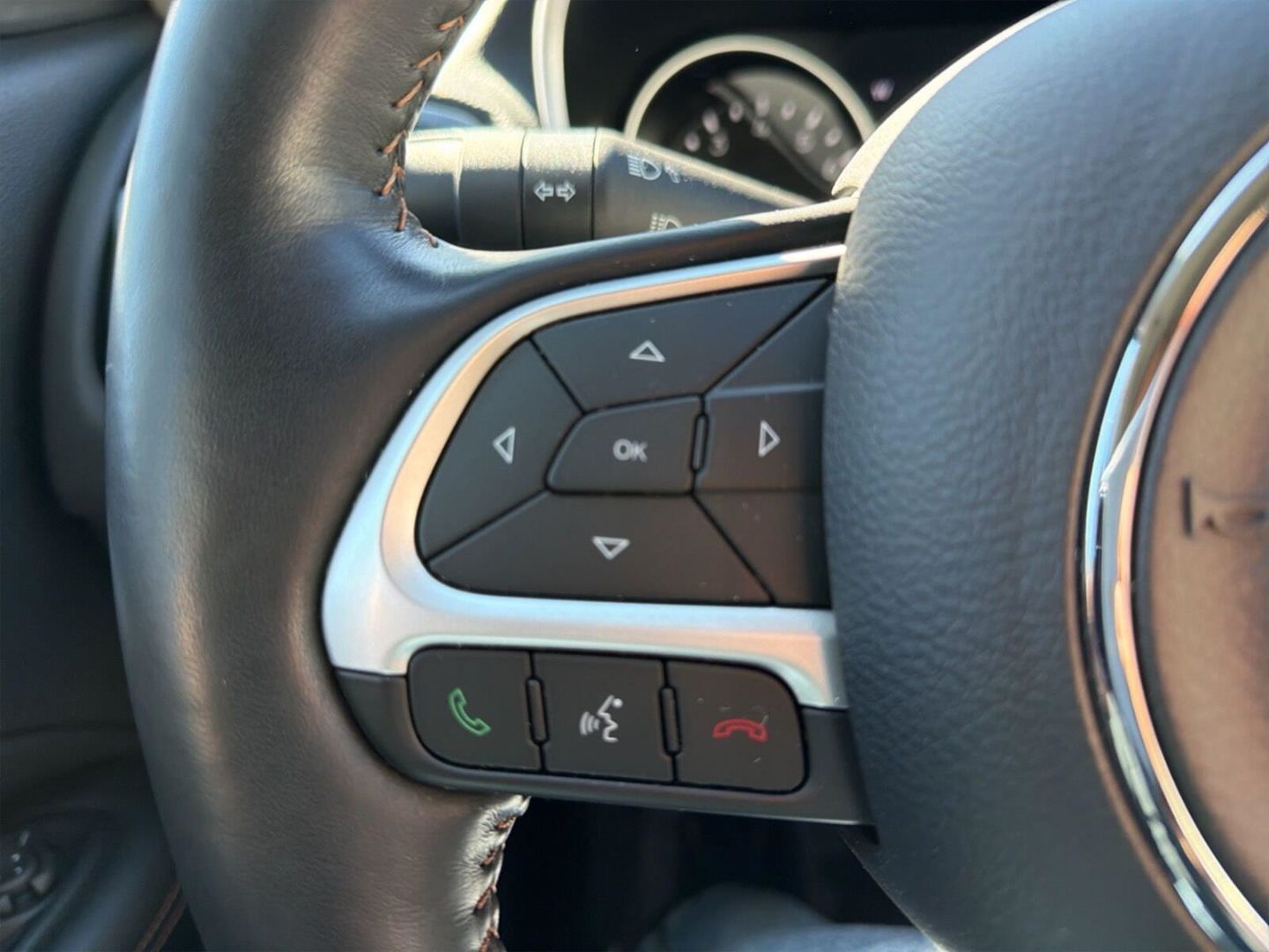 Fahrzeugabbildung Jeep Compass COMPASS LIMITED GSE 150PS DCT