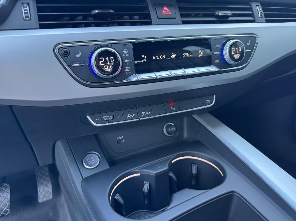 Audi A4 Avant 40 TDI quattro S-Tronic *LEDER/AHK*, миниатюра 11
