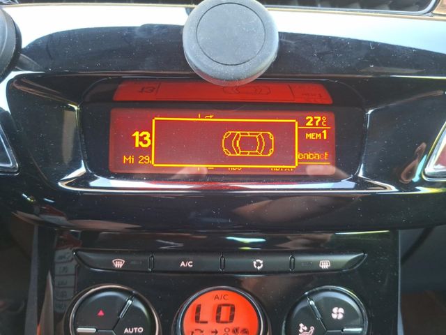 Citroën DS3 SoChic 1.2 VTi 82 °SHZ°PDC°Tempomat°Allwette