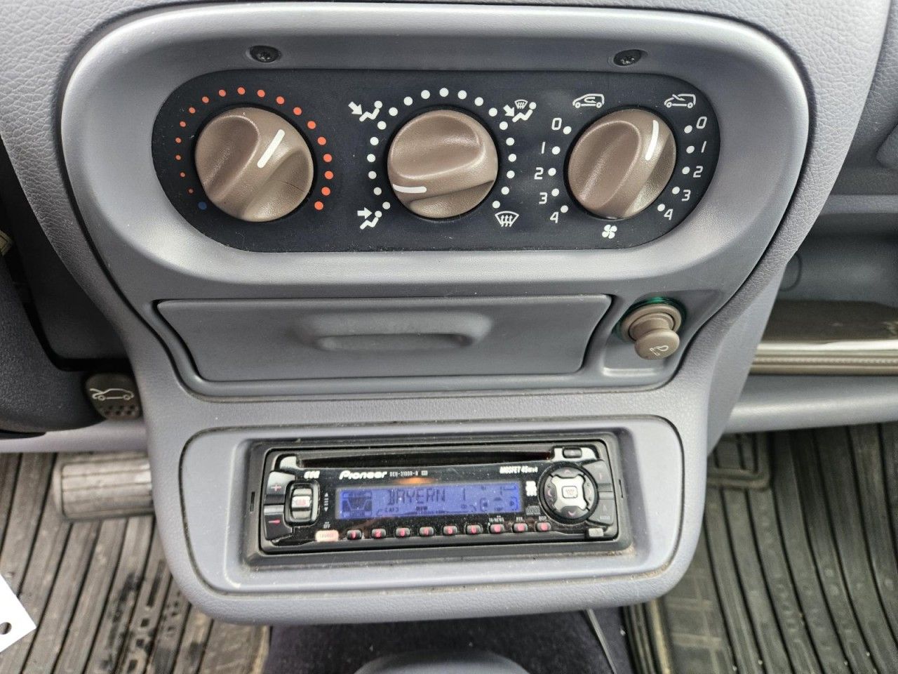 Fahrzeugabbildung Renault Twingo Automatik Verkauf nur an Händler Gewerbe!