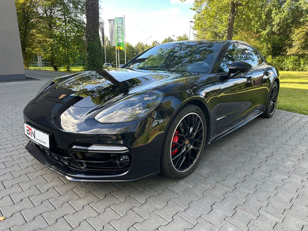 Image of Porsche Panamera