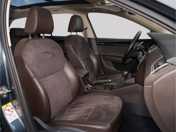 Skoda Octavia Combi L&K 4x4 1.8TSI Navi Kamera Pano AH