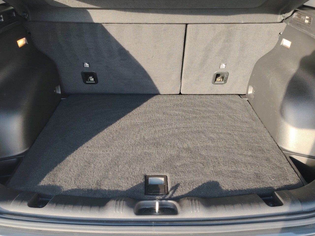 Fahrzeugabbildung Jeep Compass Altitude Mild-Hybrid FWD