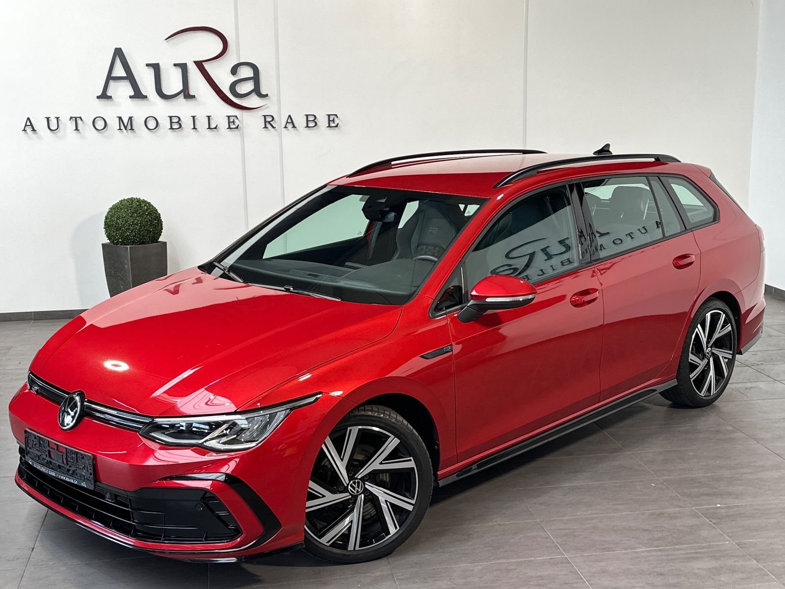 Volkswagen Golf Variant 2.0 TDI DSG R-Line NAV+LED+AHK+ACC imagem 2