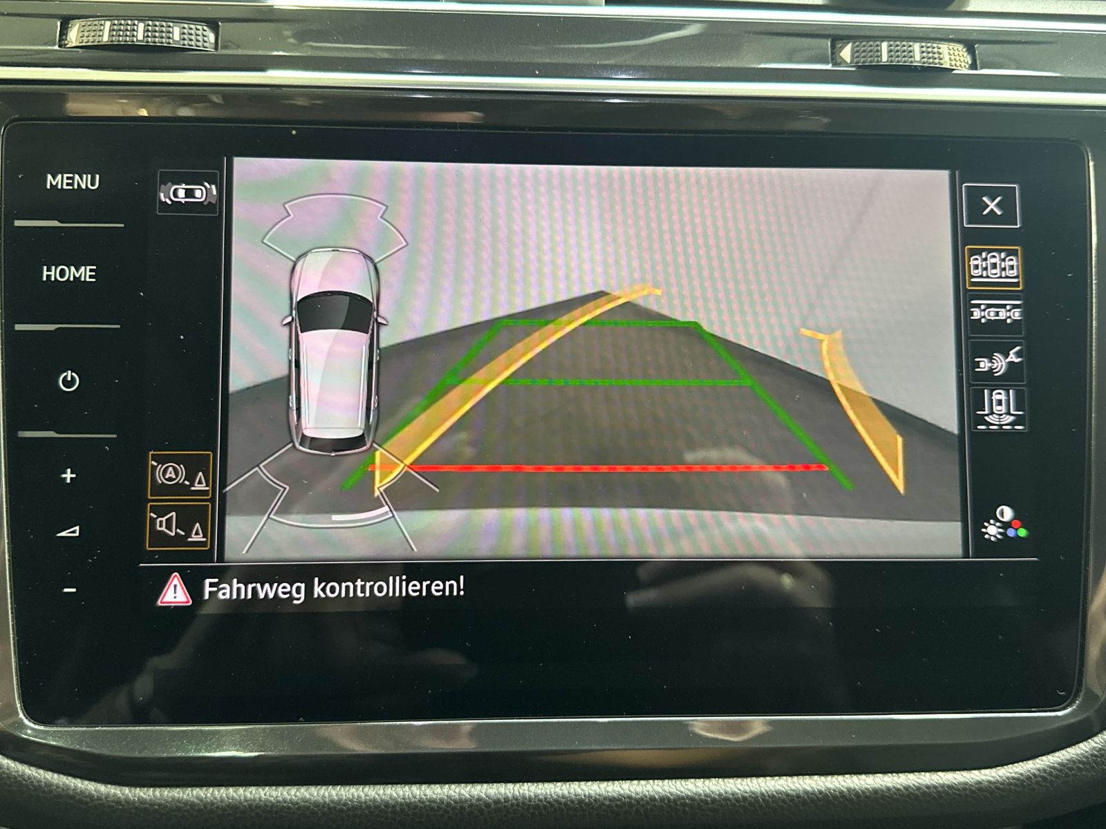Fahrzeugabbildung Volkswagen Tiguan Allspace Elegance 4M NAV+LED+PANO+AHK+ACC