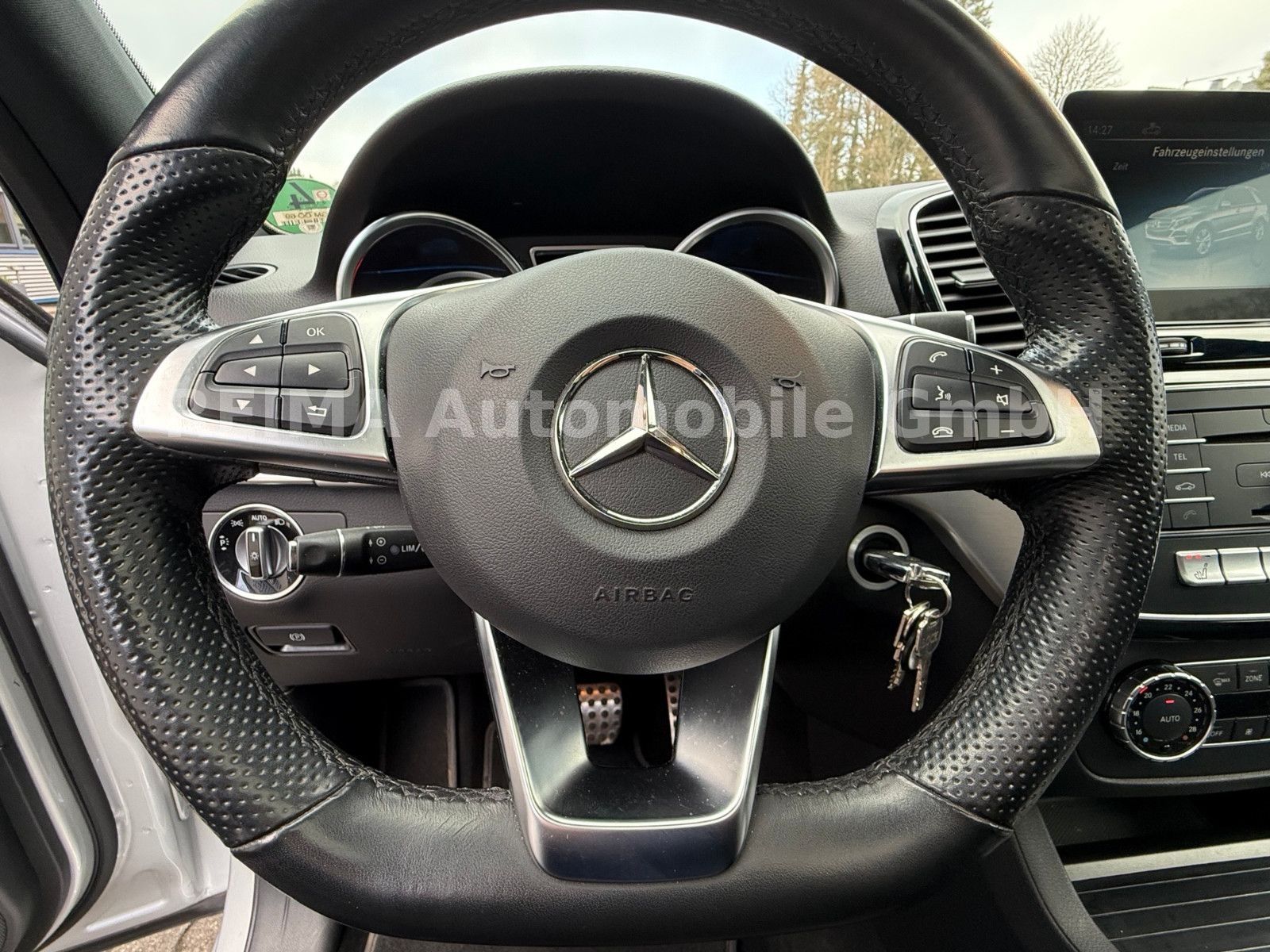Fahrzeugabbildung Mercedes-Benz GLE 250 d AMG-Paket, LED, H&K, DAB, Leder