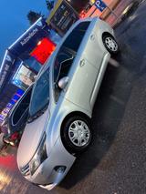 Toyota Avensis Combi 1,8-l-Valvematic Comfort Comfort - Toyota Avensis: Comfort