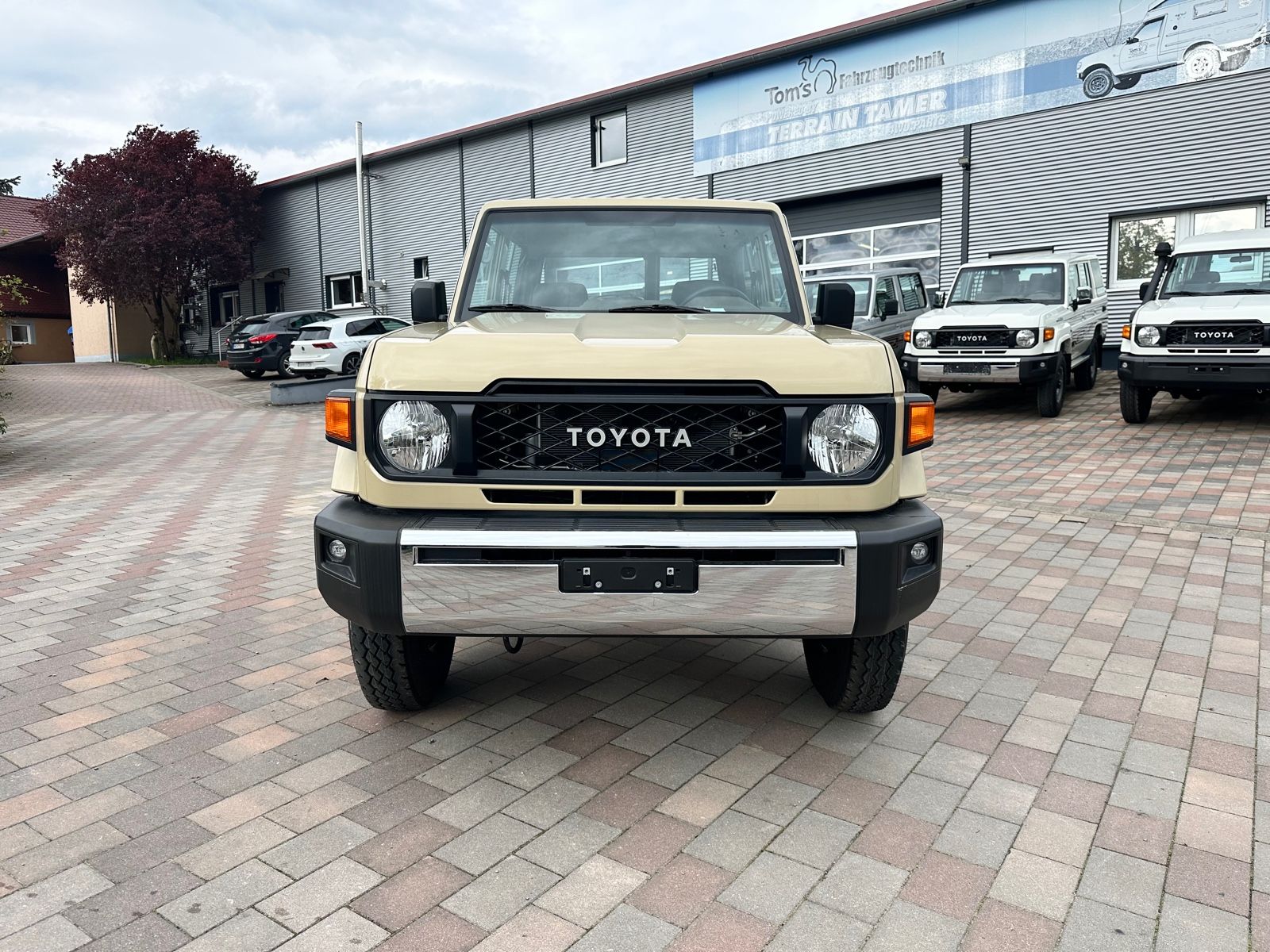 Toyota Land Cruiser GRJ 71 LX Automatik Facelift 2025 imagem 2