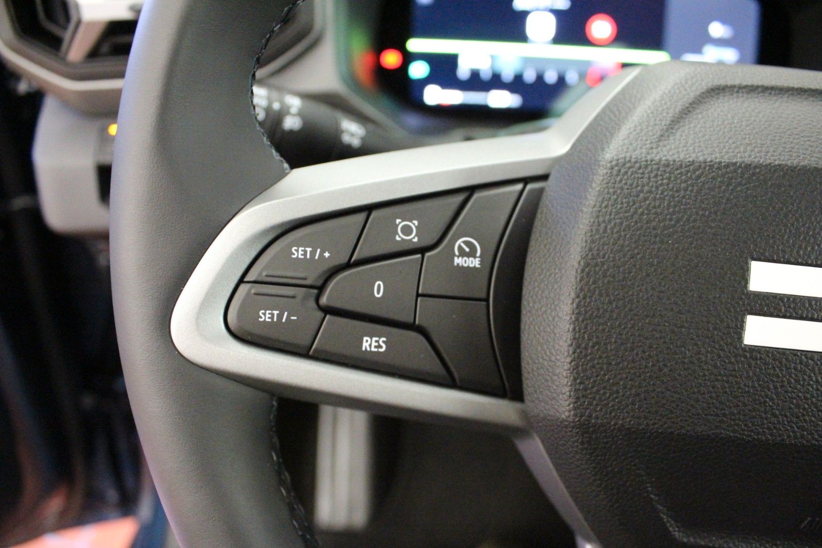 Fahrzeugabbildung Dacia Bigster TCe 140 Journey *Winter-Plus-Paket*