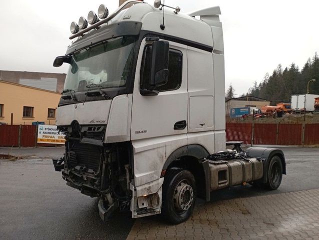 Mercedes-Benz 1845 Actros