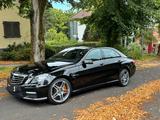Mercedes-Benz E 63 AMG AMG - Mercedes-Benz E 63 AMG aus 2011
