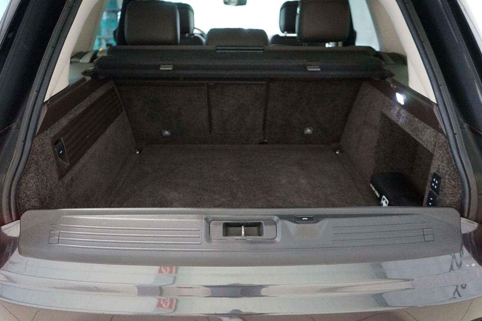 Land Rover Range Rover Vogue D300 Sitzbelüft.+HUD+SoftClose