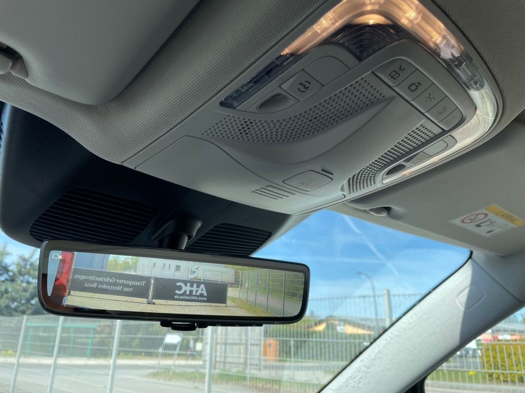 Fahrzeugabbildung Mercedes-Benz V 300 d AV/Extralang 4x4 STHZ, AHK, 360°, SHZ
