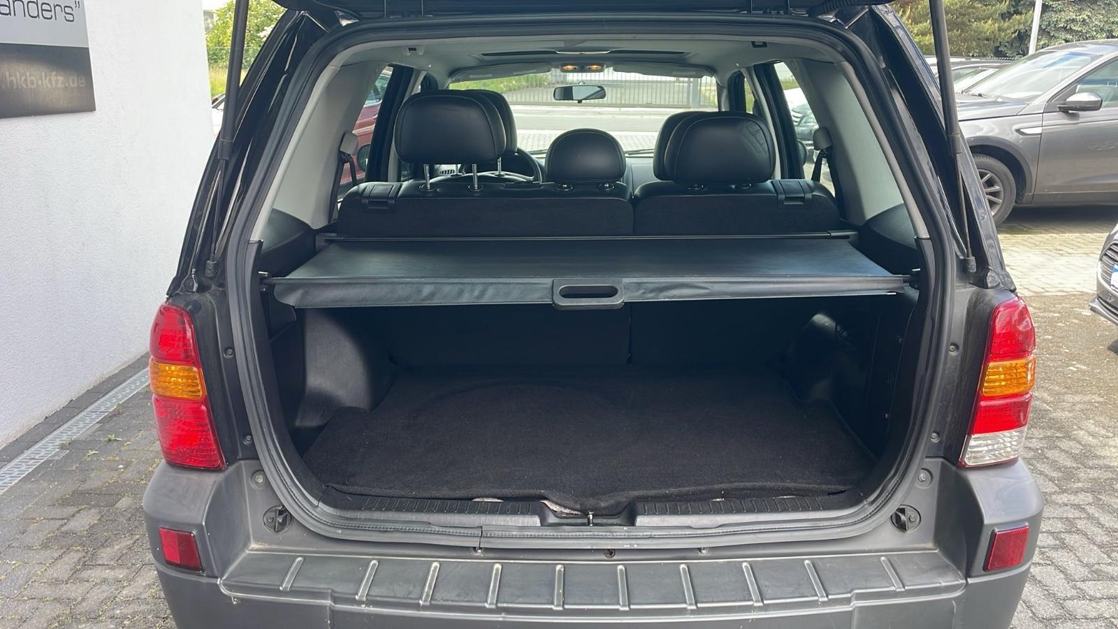 Ford Maverick 2004 — photo 9