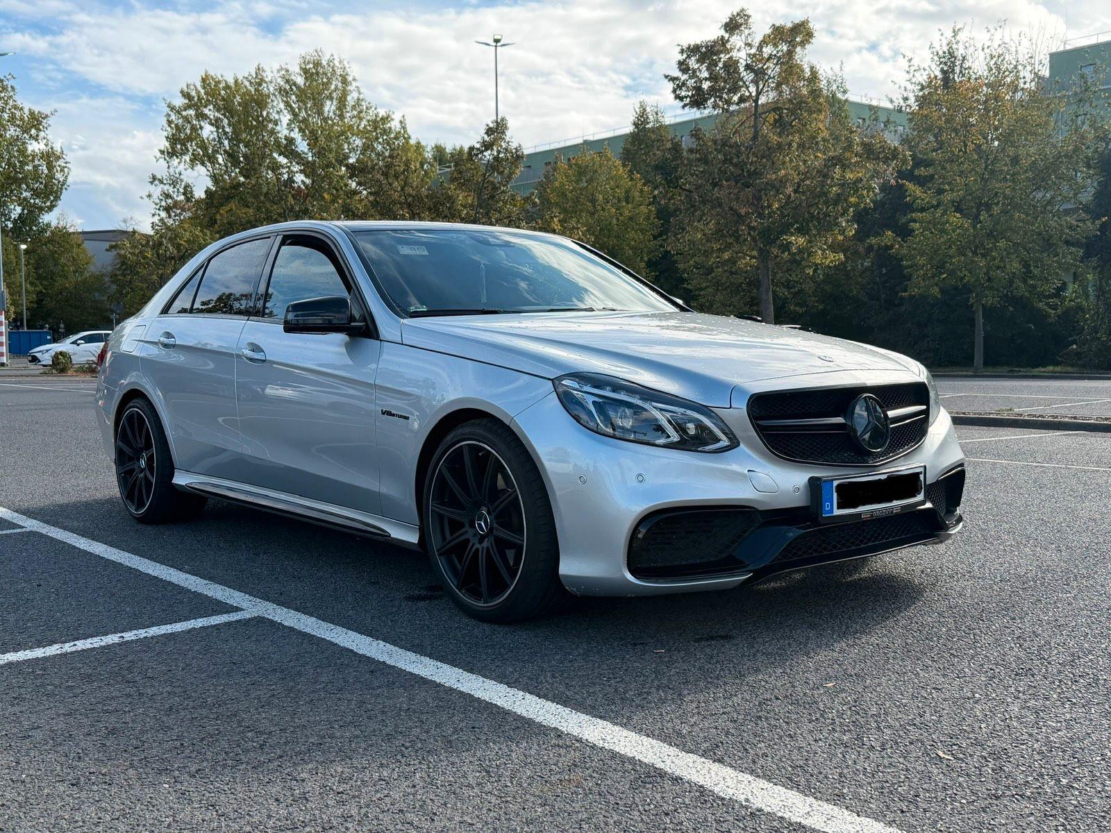 Mercedes-Benz E 300