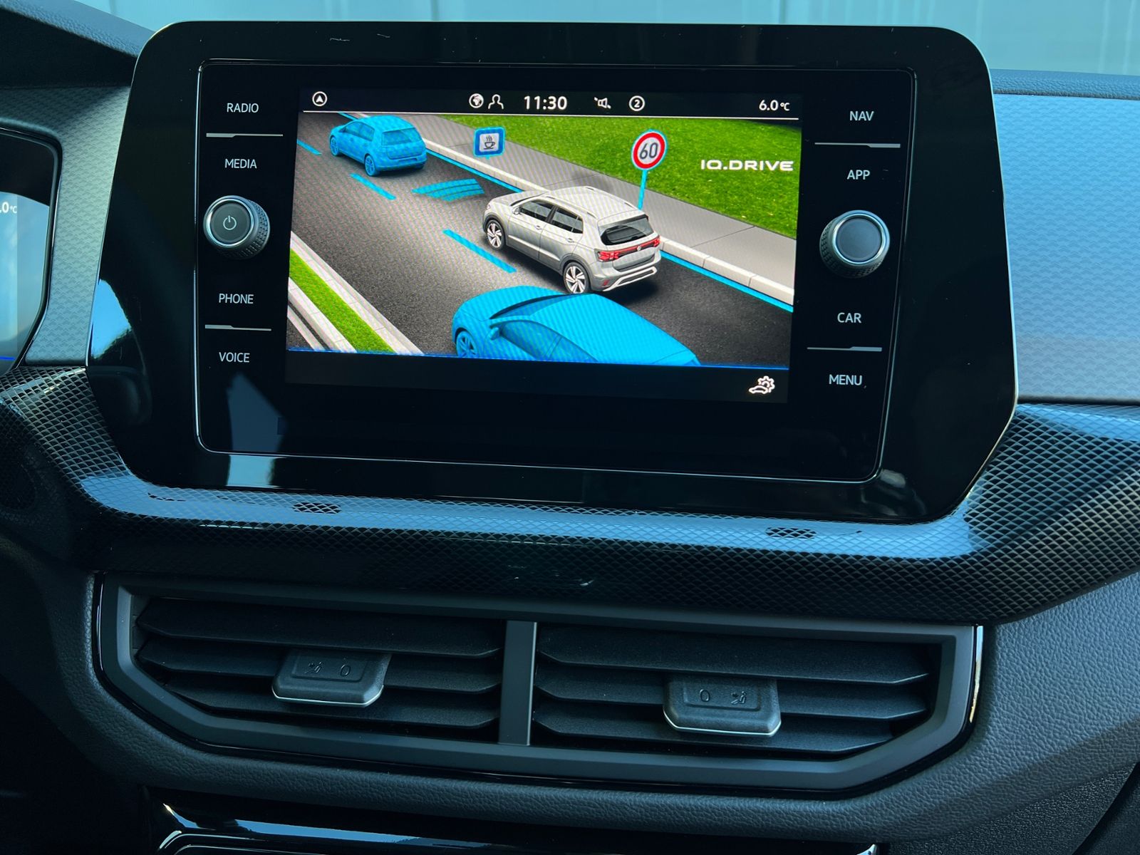 Fahrzeugabbildung Volkswagen T-Cross Life 1.0 TSI DSG *IQ.Light, Climatronic,